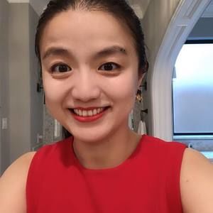 Meet your Posher, Elaine